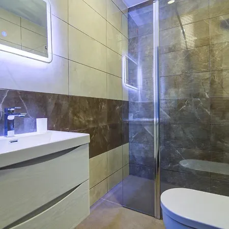 Elea Novi Vinodolski