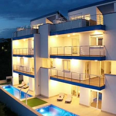 Elea * Novi Vinodolski