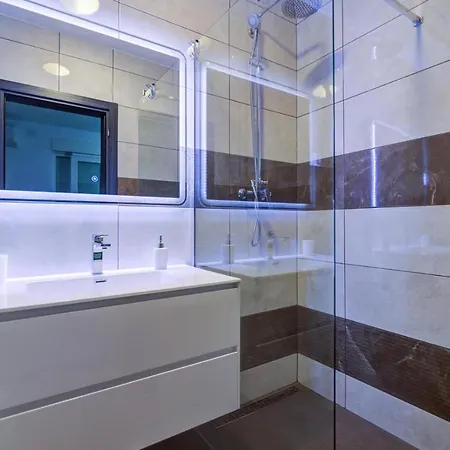 Apartment Elea Novi Vinodolski