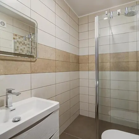 Elea Novi Vinodolski