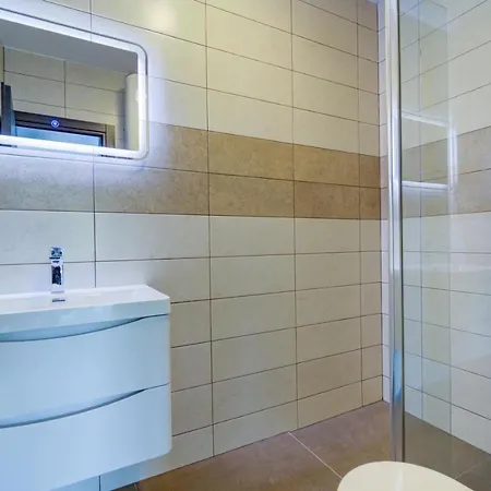 Elea Apartament *
