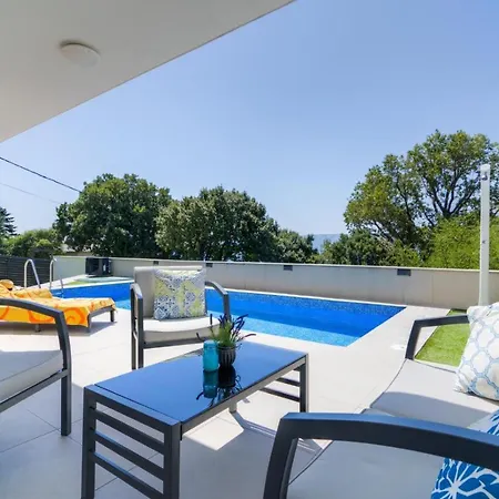 Elea Apartman Novi Vinodolski