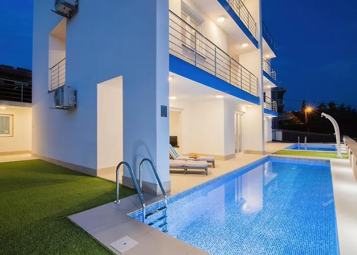 Elea نوفي فينودولسكي